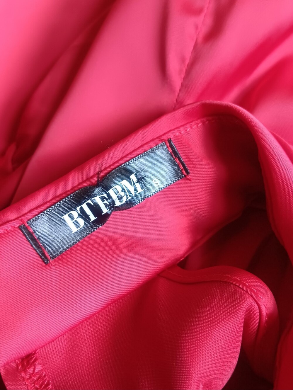BTFBM Silky Sexy Red Halter Maxi Dress Size Small, Eladtic Waist, Cold Shoulder - Picture 7 of 8